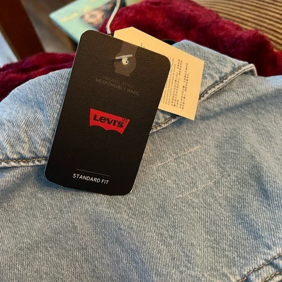 Levi's Light Blue Denim Jumpsuit NWT - Picture 8 of 10